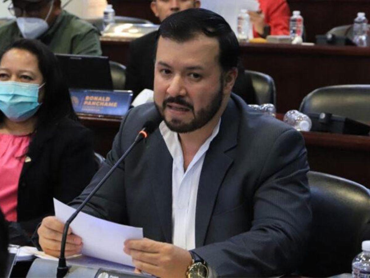 Crisis Dentro Del Partido Libre Por Dictadura En Honduras.
