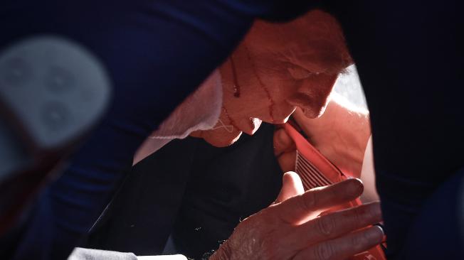 Urgente, Donald Trump Recibe Atentado En Un Mitin En Pensilvania, EeUu.
