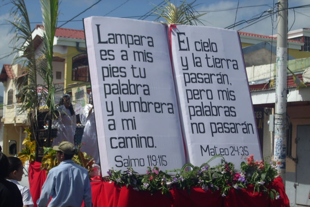 25 & 30 De Septiembre, Dia Nacional De La Biblia En Honduras, Via Decreto.