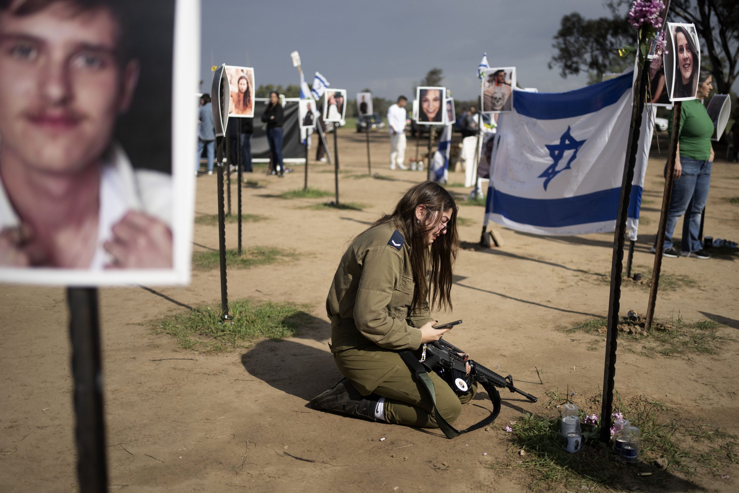 Un Acuerdo Desigual & Doloroso En El Intercambio De Rehenes Para Israel.
