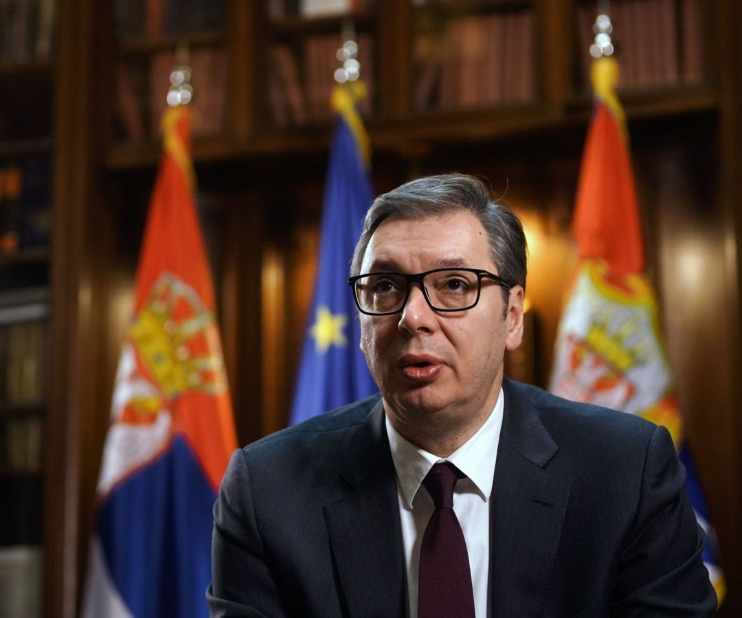 Crisis En Serbia, Manifestantes Exigen La Renuncia Del Presidente.